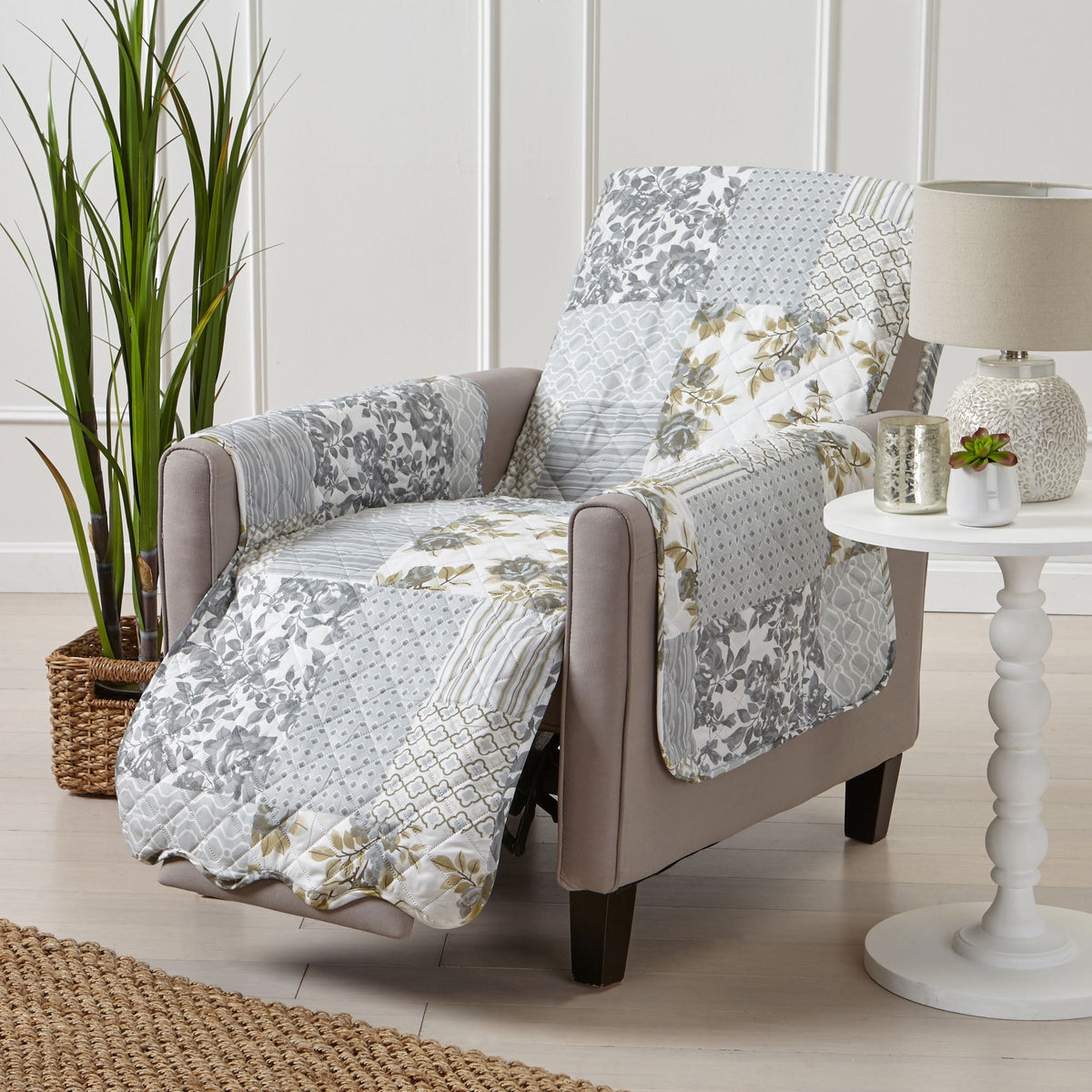 Great Bay Home Langdon Reversible Furniture Protector (Shipping charges may apply)